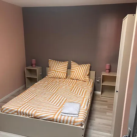 Charmante Maisonnette Entre Bordeaux Et Saint Emilion